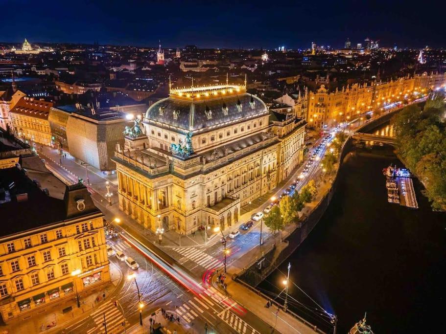 Fabulous River View Studio In The Heart Of Apartmán Praha